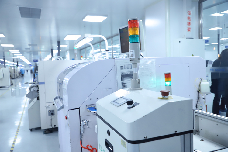 浪潮云洲联合赋能，超高清新型显示制造基地开启“孪生+”智能工厂新篇章